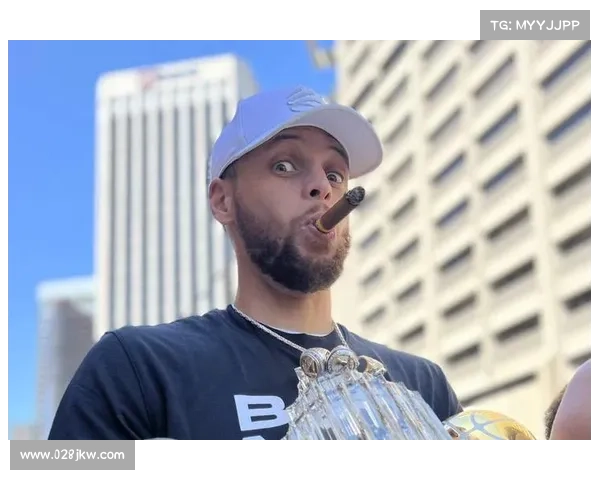 库里沈阳青训营亲自指导儿童运球 称中国少年基本功超出预期